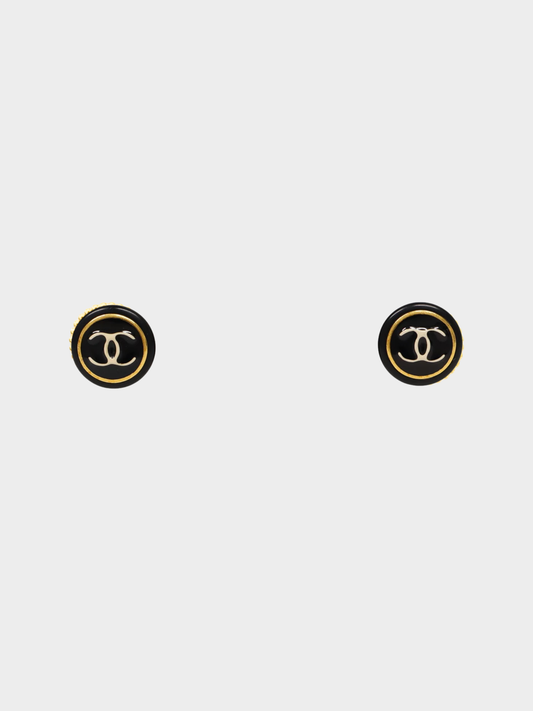 Chanel 1997 Black Gold Coco Round Clip-On Earrings