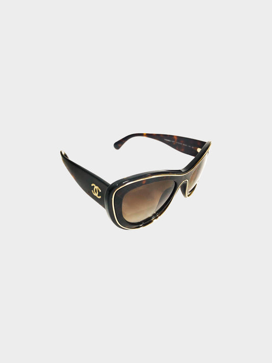 Chanel 2000s Brown Tortoise Cat Eye Sunglasses