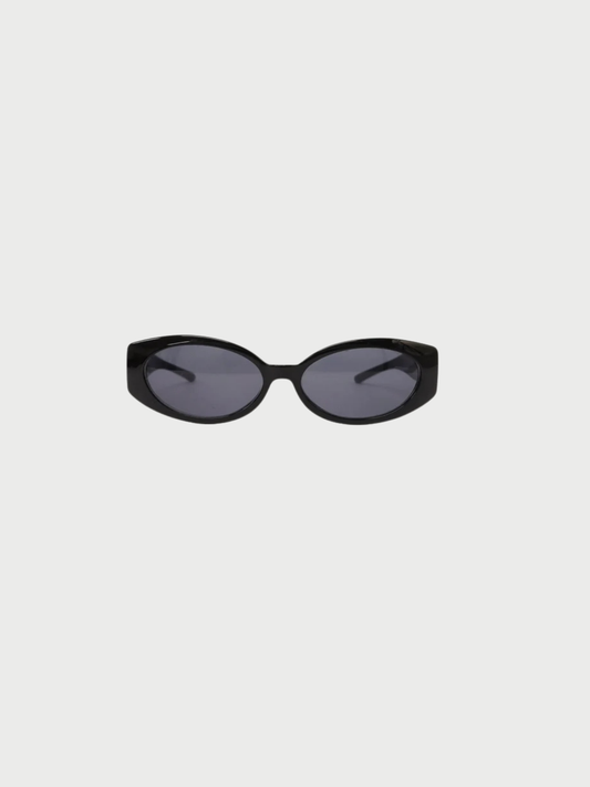 Gucci 2000s Black Plastic Sunglasses