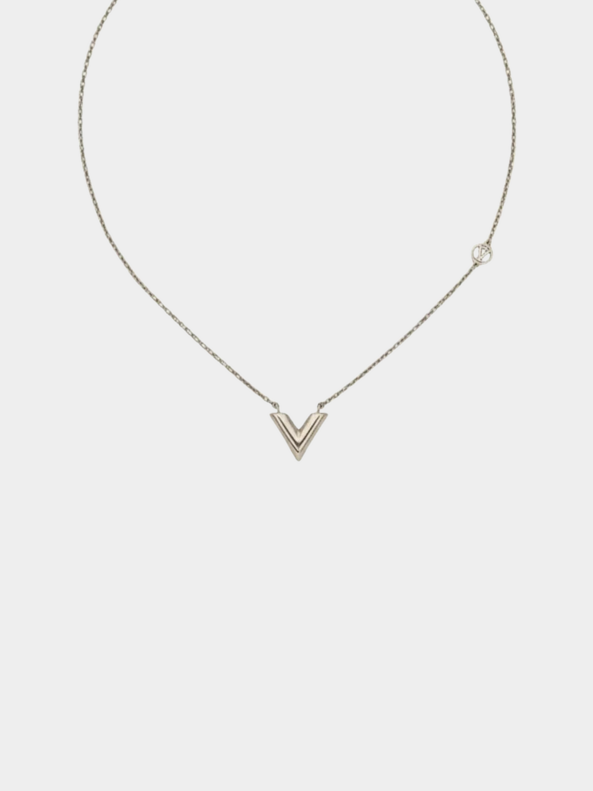 Louis Vuitton 2010s Silver Essential V Necklace