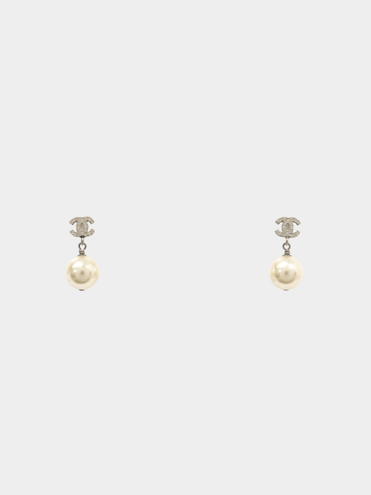 Chanel 2000s Silver COCO Rhinestone Pearl Swing Earrings