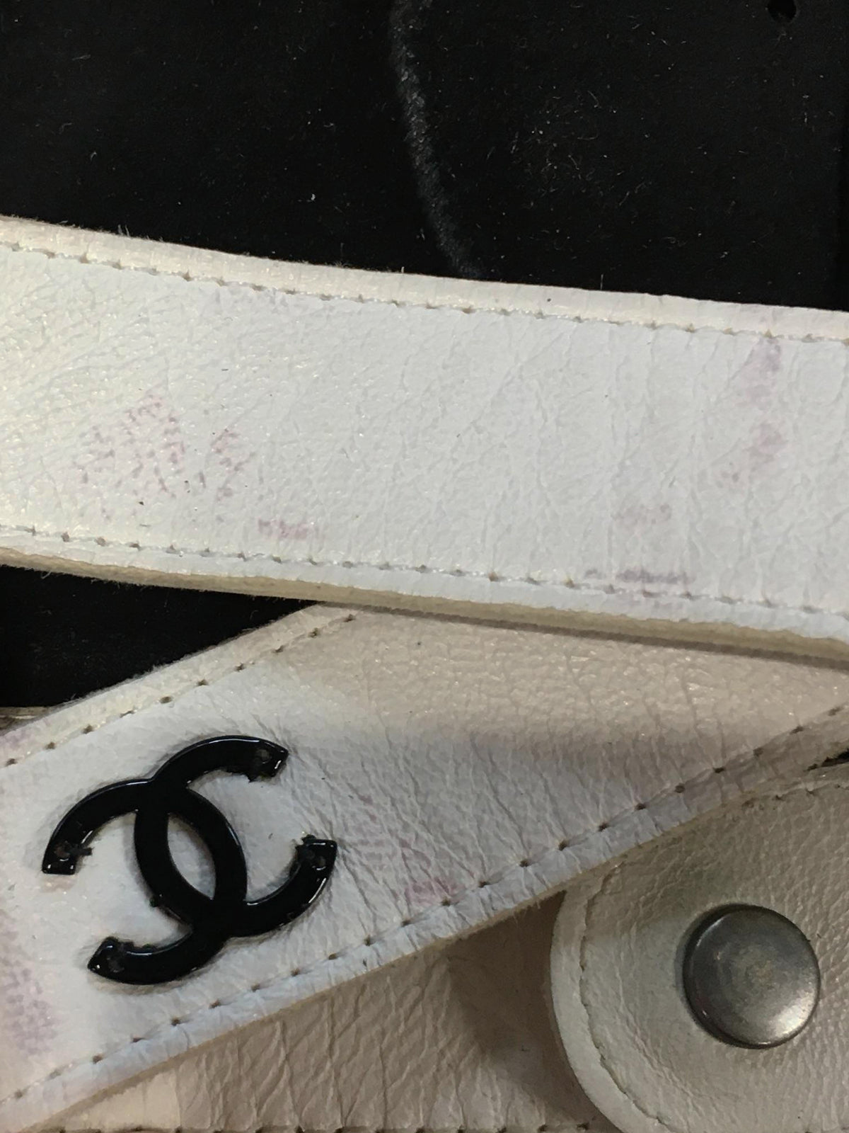 Chanel by Karl Lagerfeld Late 2010s Black and White Perforated Lambskin Leather Glovelettes