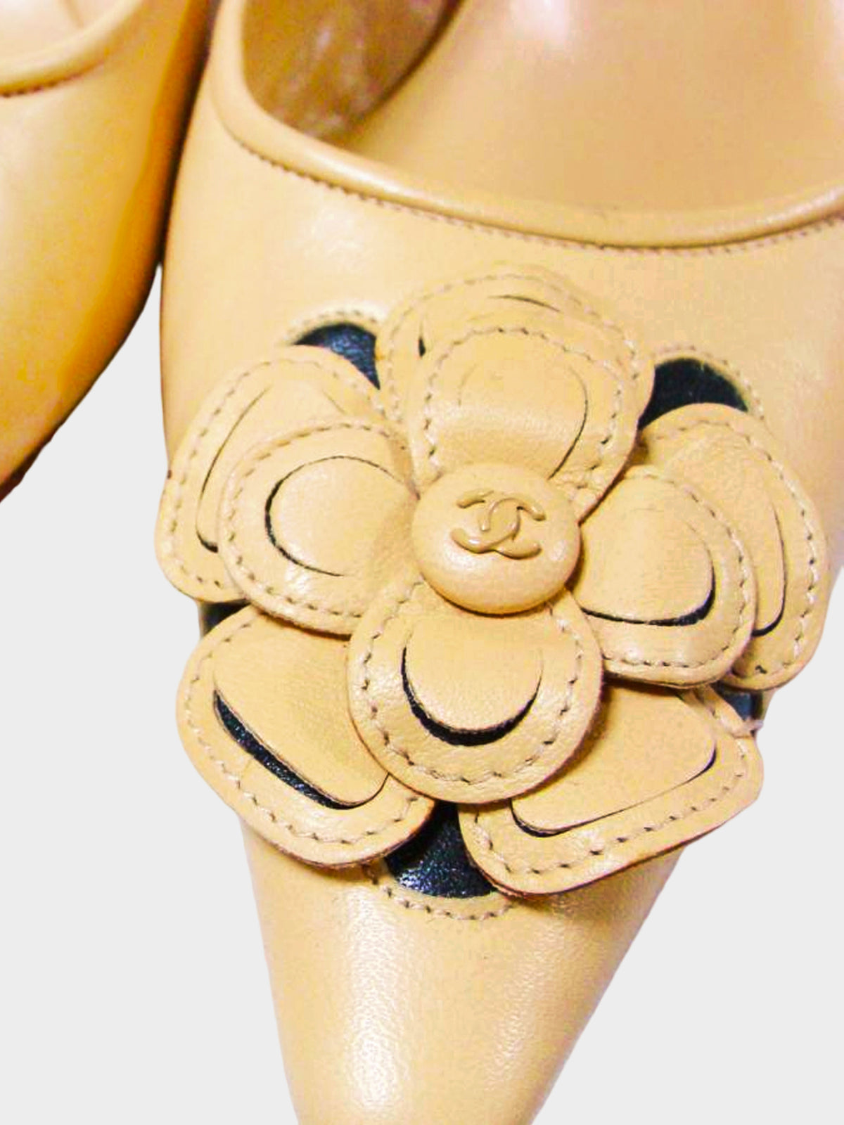 Chanel 2000s Beige Camellia Motif Leather Kitten Heels