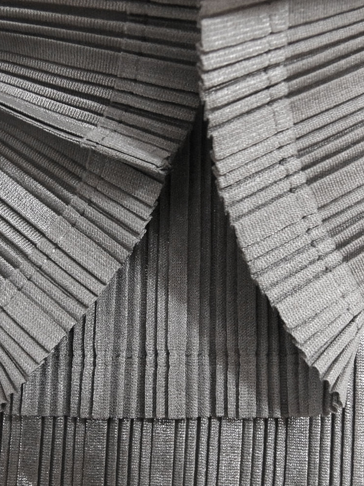 Issey Miyake Pleats Please AW 2000 Metallic Grey Turtleneck Top