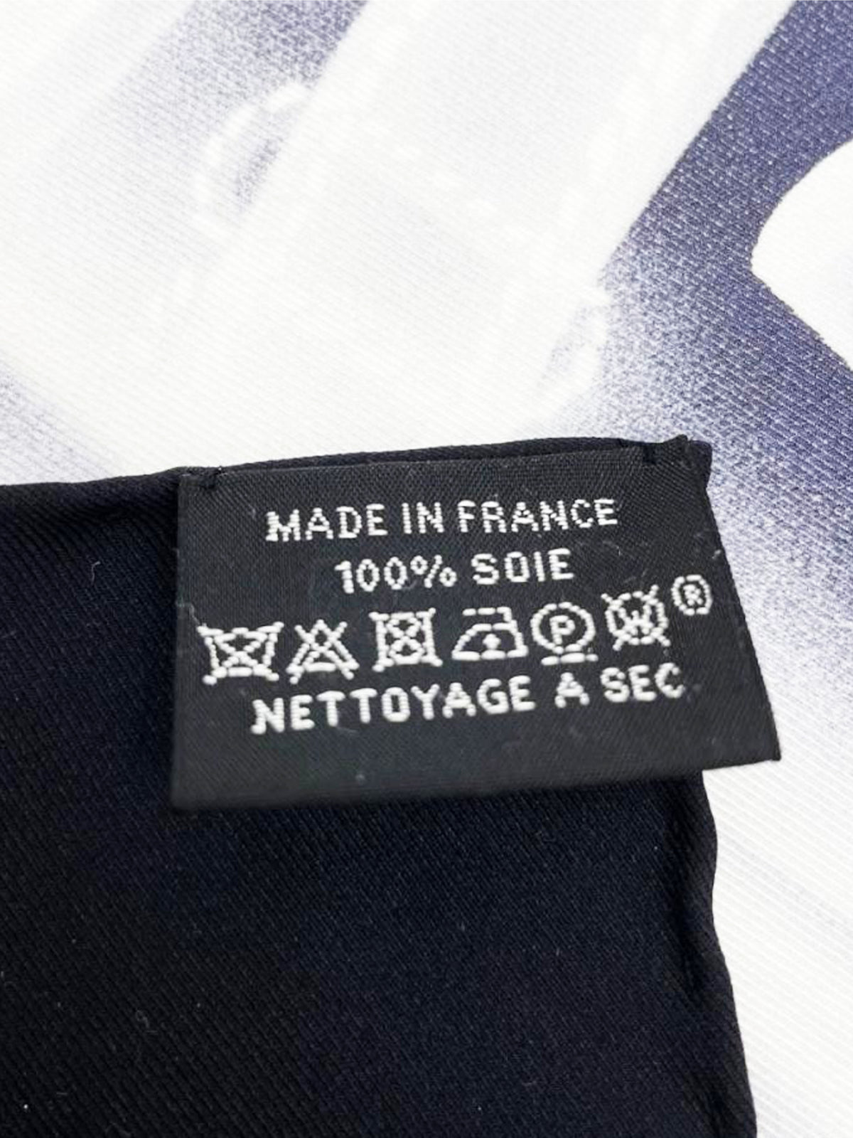 Hermès 2020s Silk "Please Check-In" Scarf 70