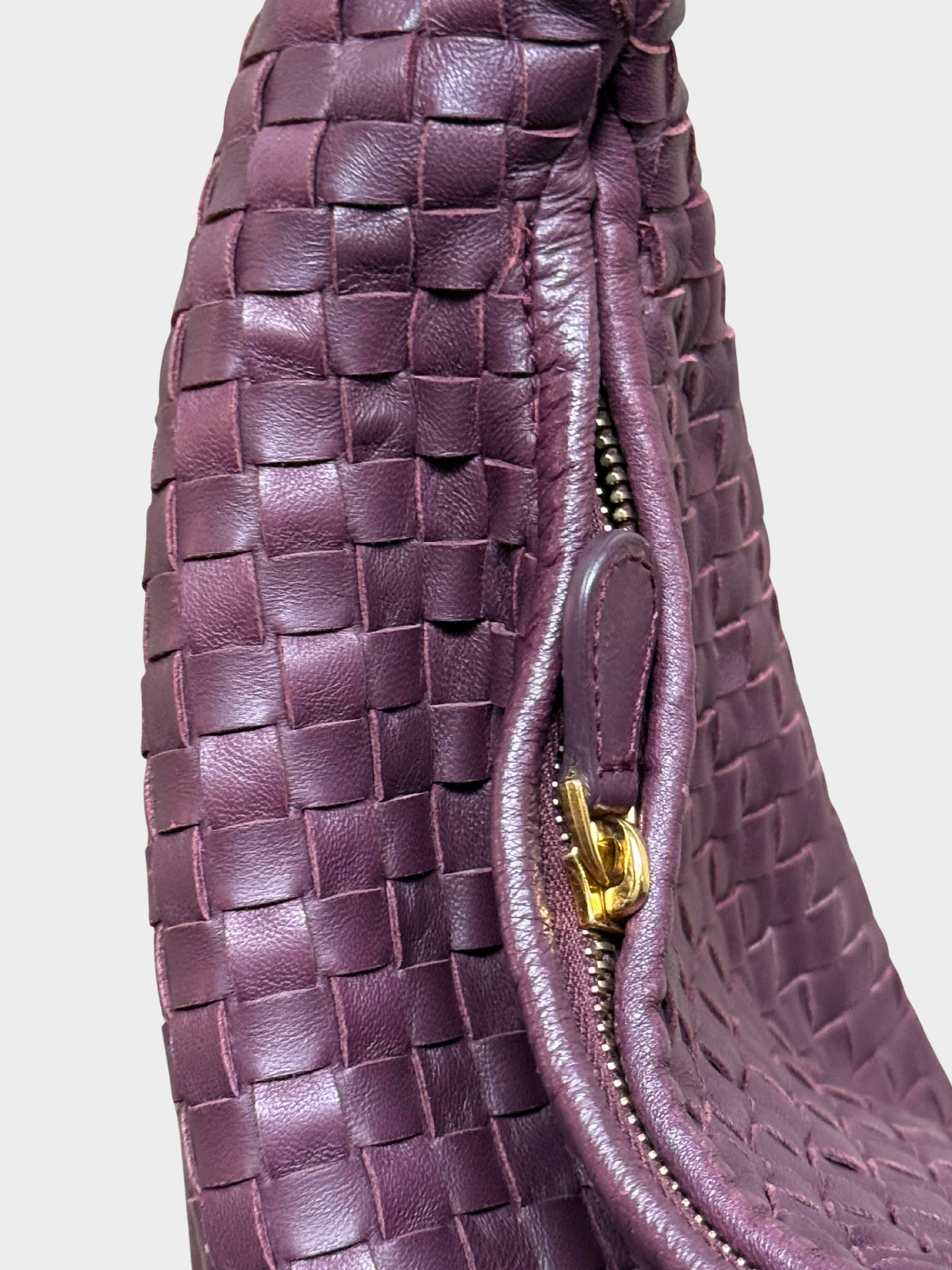 Bottega Veneta 2000s Prune Intrecciato Nappa Leather Medium Veneta Hobo Bag