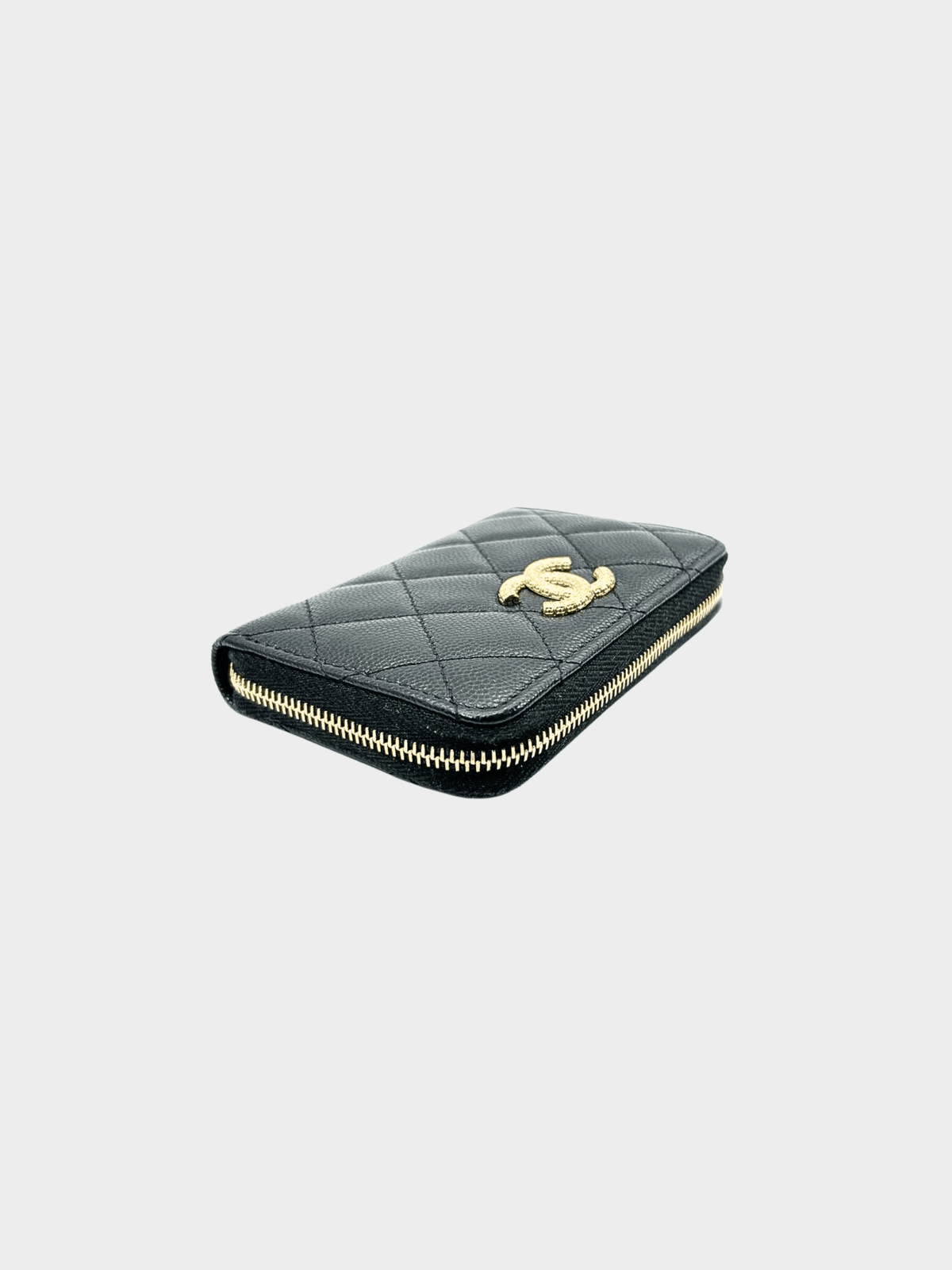 Chanel 2000s Black Lambskin Quilted Zip Coin Purse