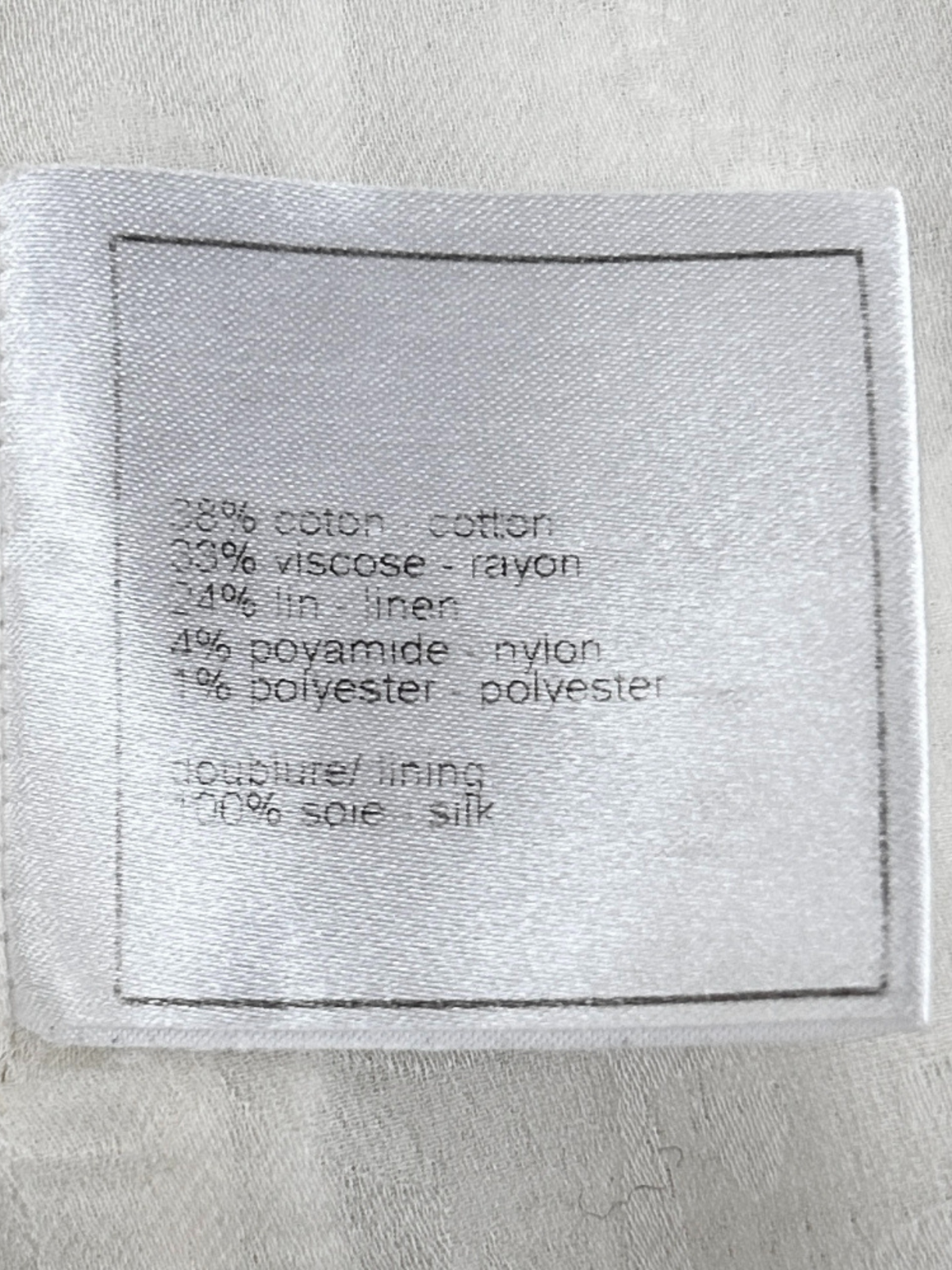 Chanel 2009 White Tweed Jacket with Silver Thread