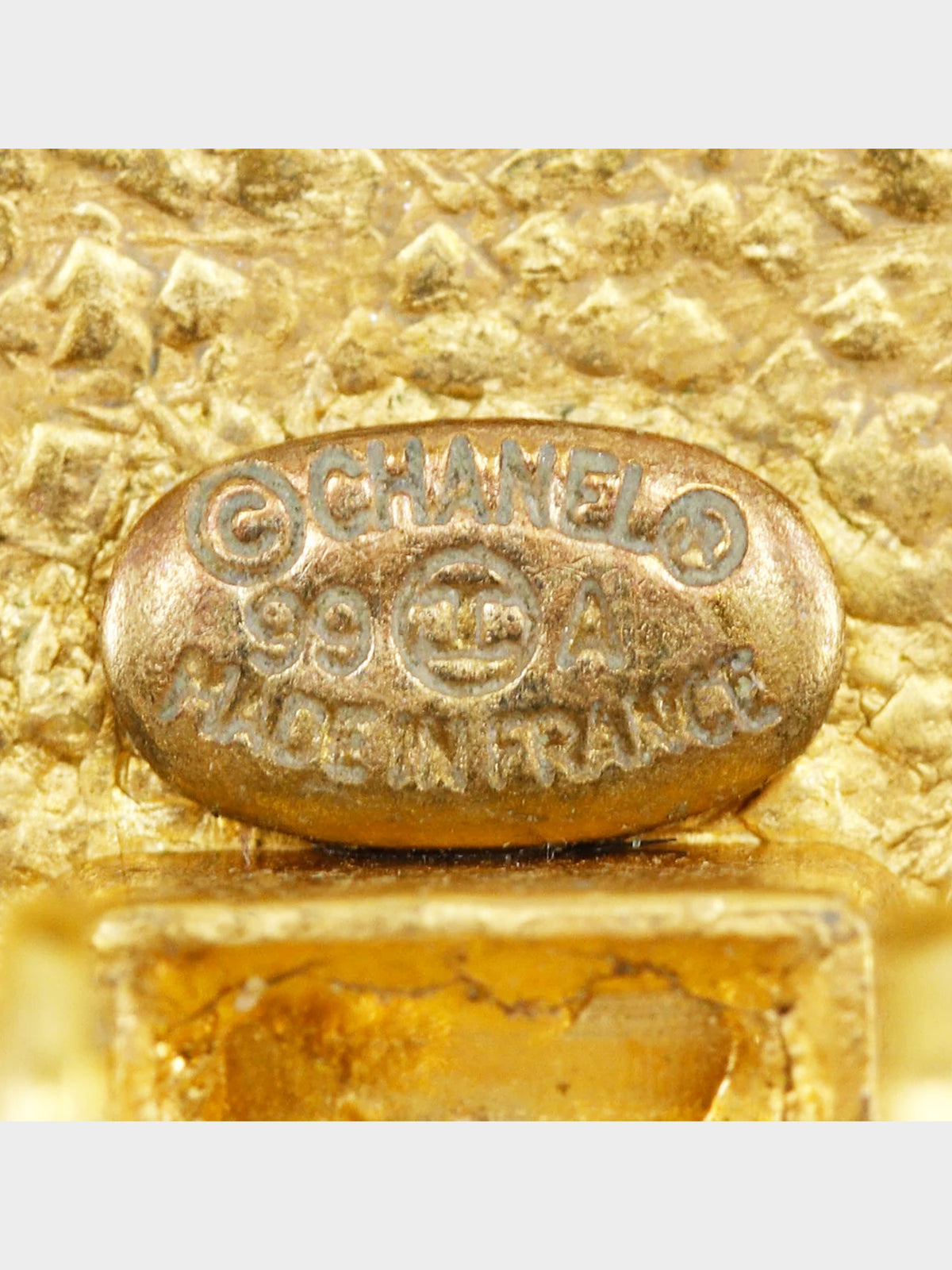 Chanel Fall 1999 Gold Flower Motif  Clip-on Earrings