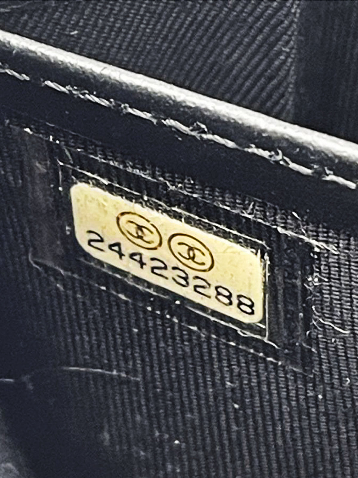 Chanel 2017-2018 Black Gusset Zip Around Clutch Wallet