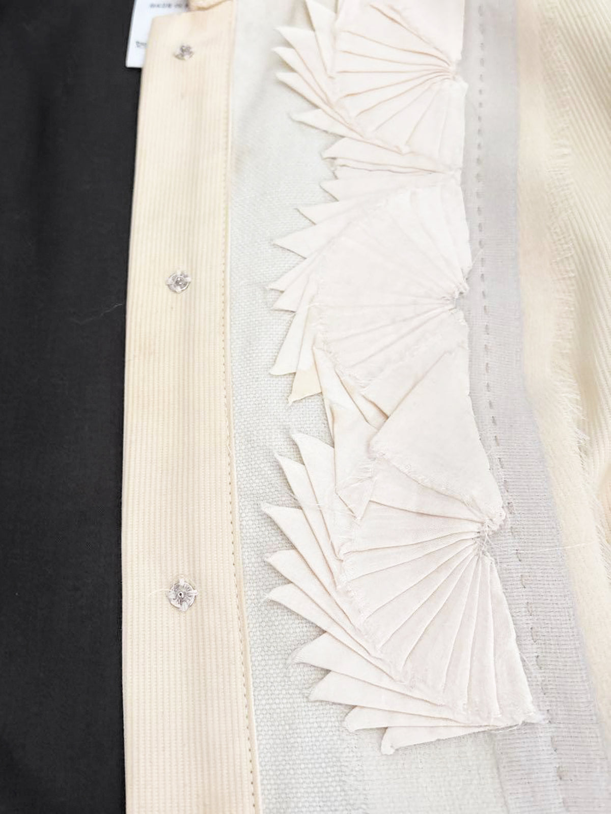 Chloé FW 2005 Ivory Origami Fan Motif Embellished Pleated Button-down Victorian Blazer