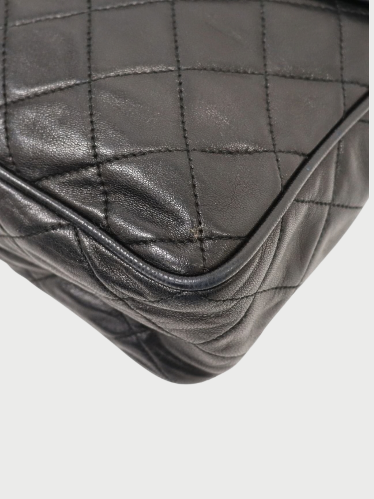 Chanel 19900-1991 Black Lambskin Matelassé Tassel Chain Shoulder Bag