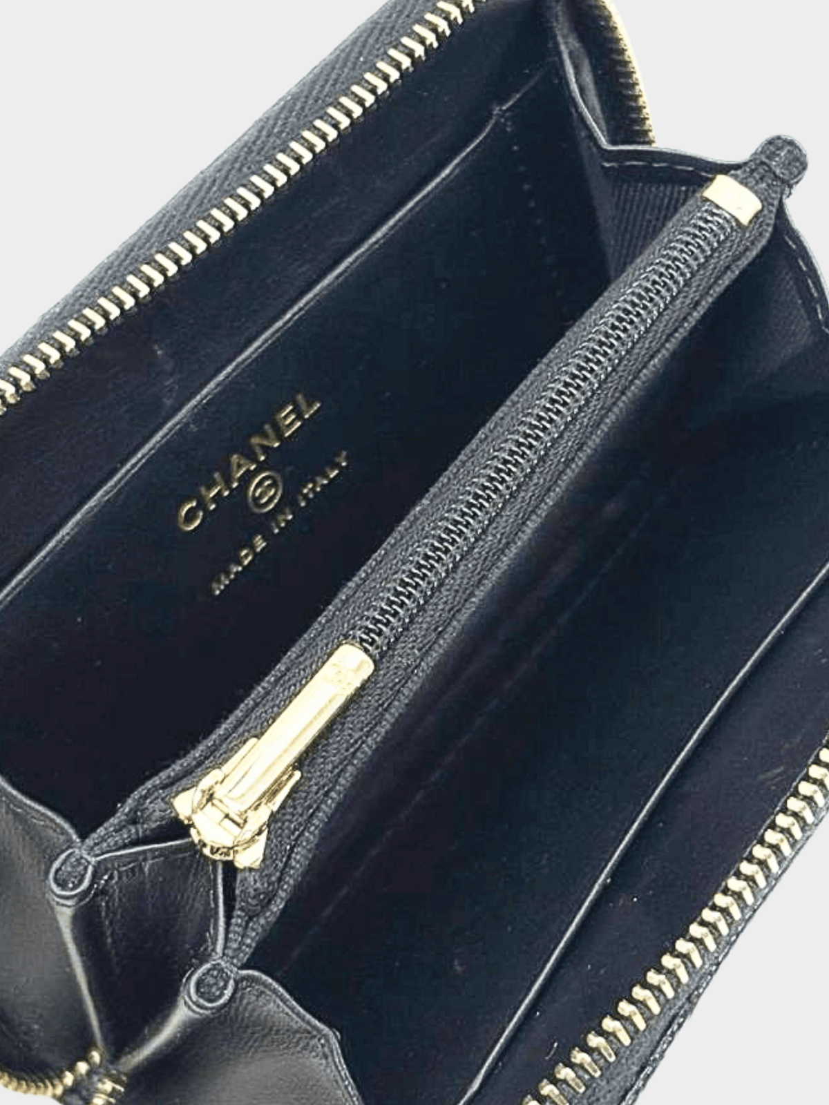 Chanel 2000s Black Lambskin Quilted Zip Coin Purse