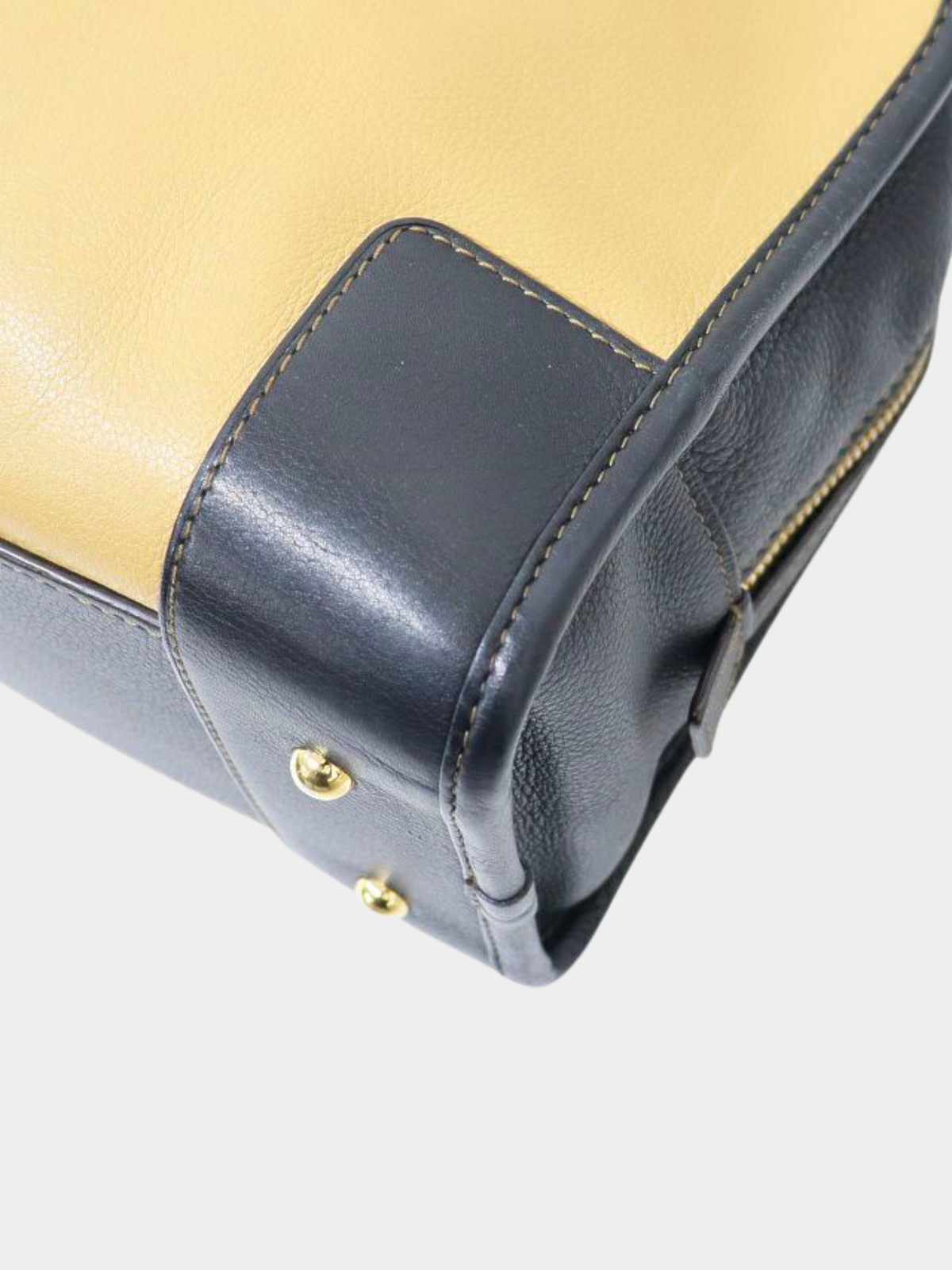 Loewe 2000s Beige Black Leather Amazona 28 Bag