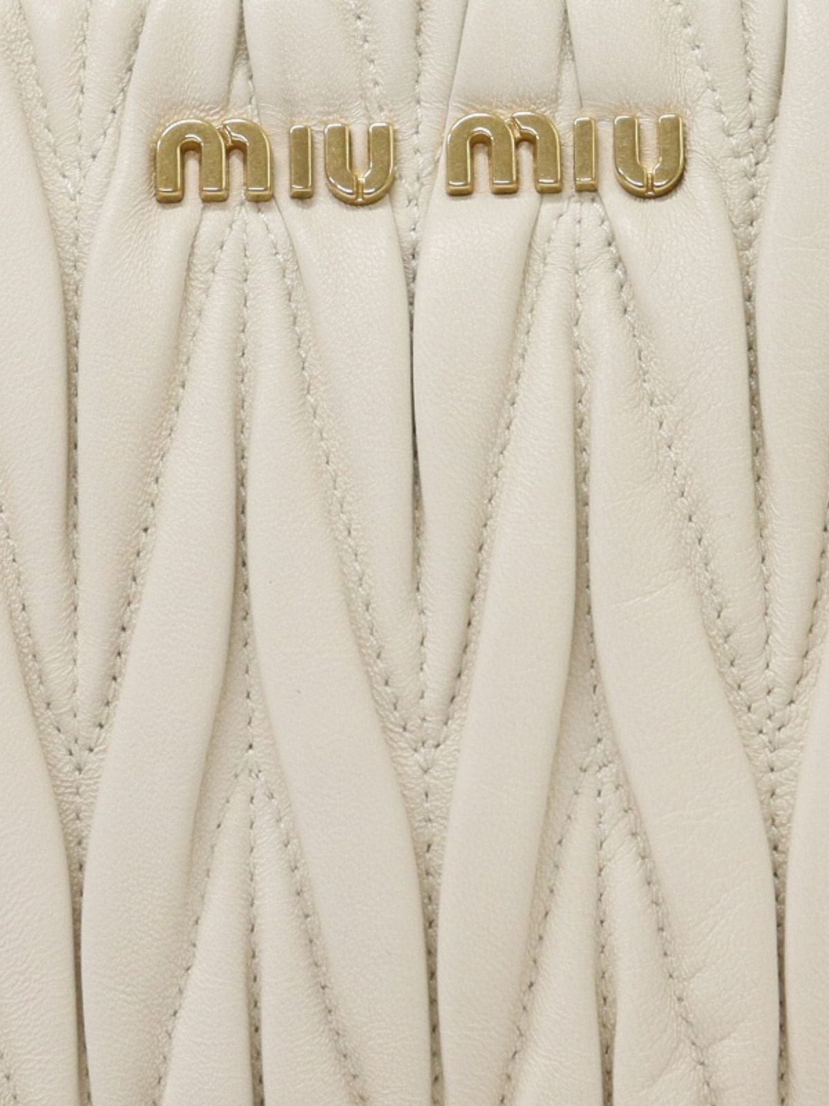 Miu Miu 2020s White Leather Matelassé Chain Shoulder Bag