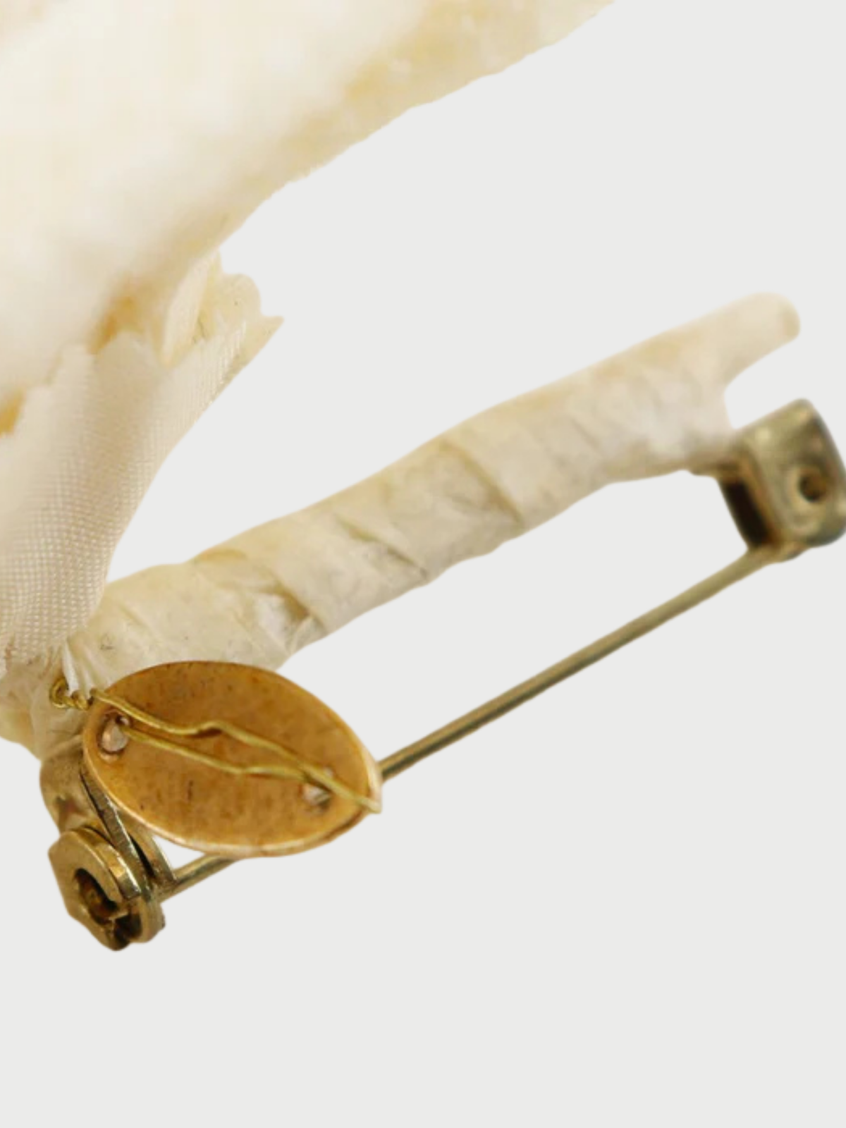 Chanel 2000s White Cotton Camellia Flower Corsage Brooch