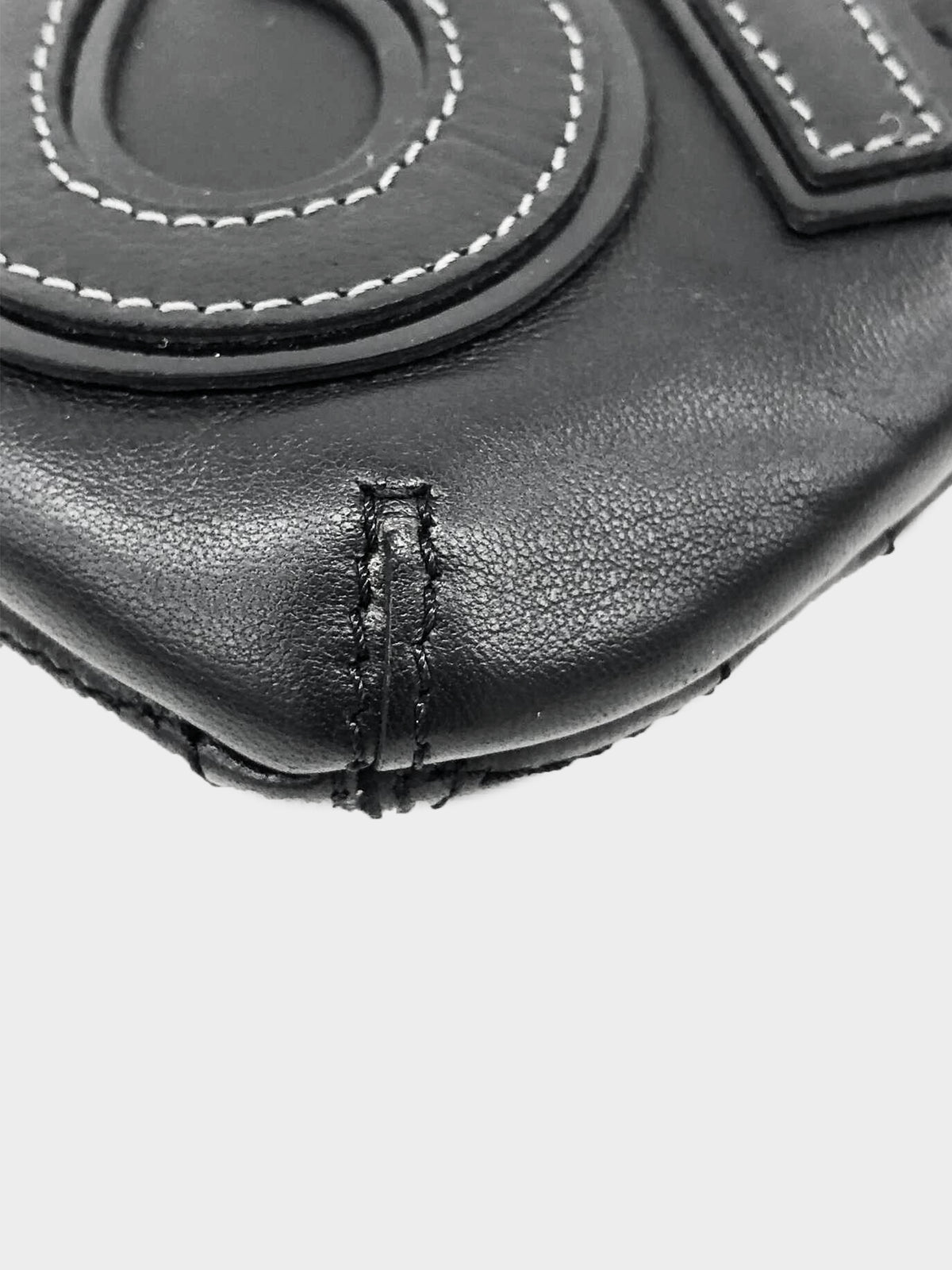 Chanel 2005-2006 Black Leather Chocolate Bar Quilted Camellia Icon Chain Shoulder Bag