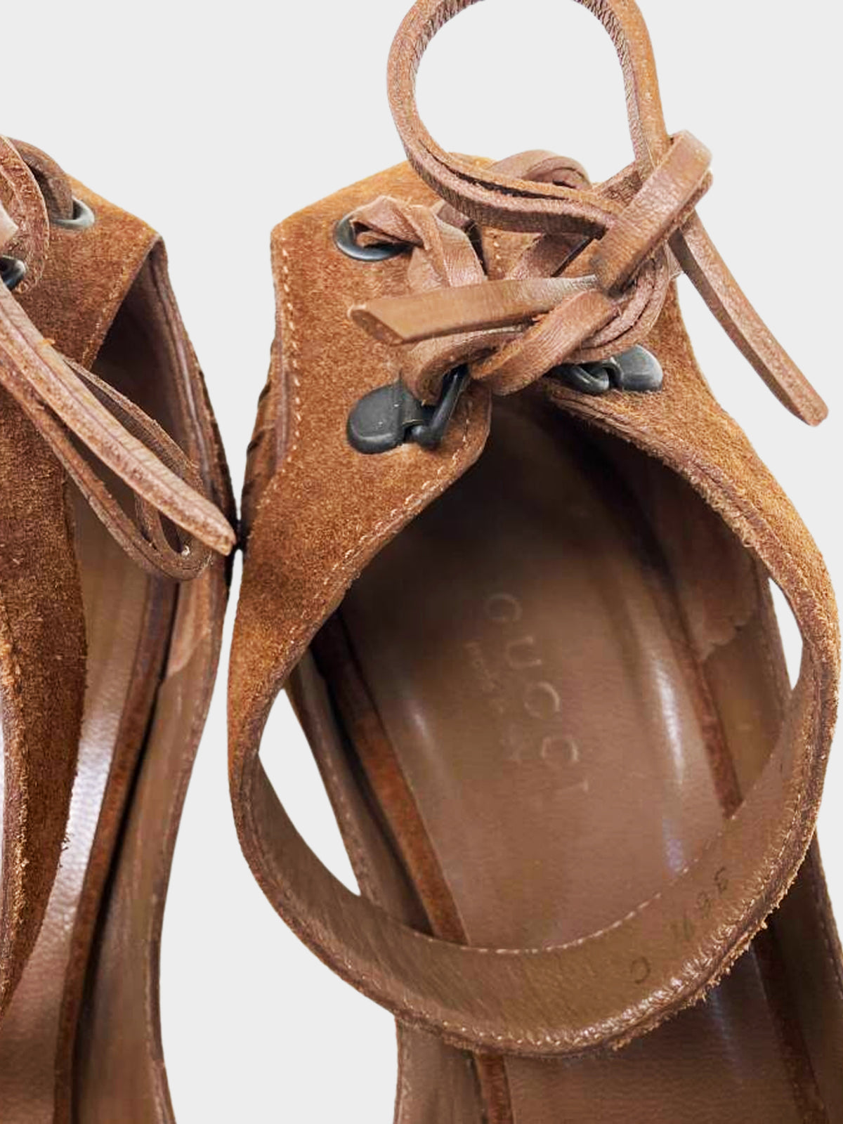 Gucci by Tom Ford Early 2000s Brown Suede Whipstitch D’Orsay Heels