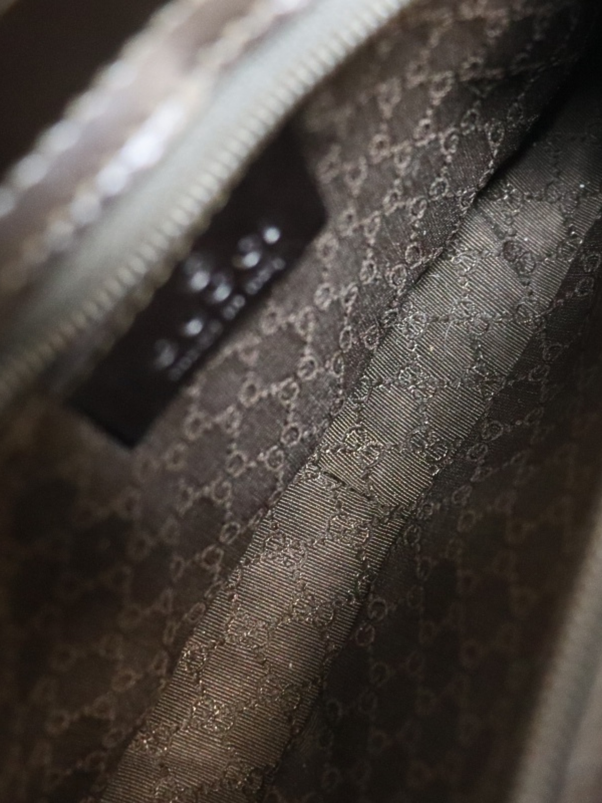 Gucci 2000s Beige Canvas Sherry Line Shoulder Bag