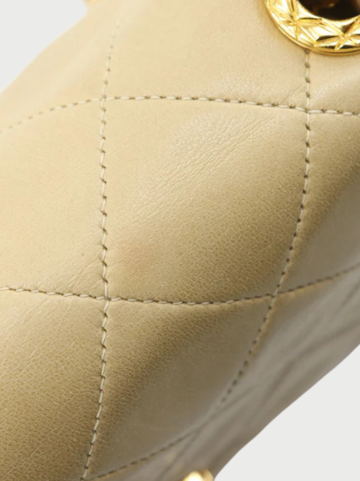 Chanel 1990s Beige Lambskin Leather Matelassé Chain Shoulder Bag