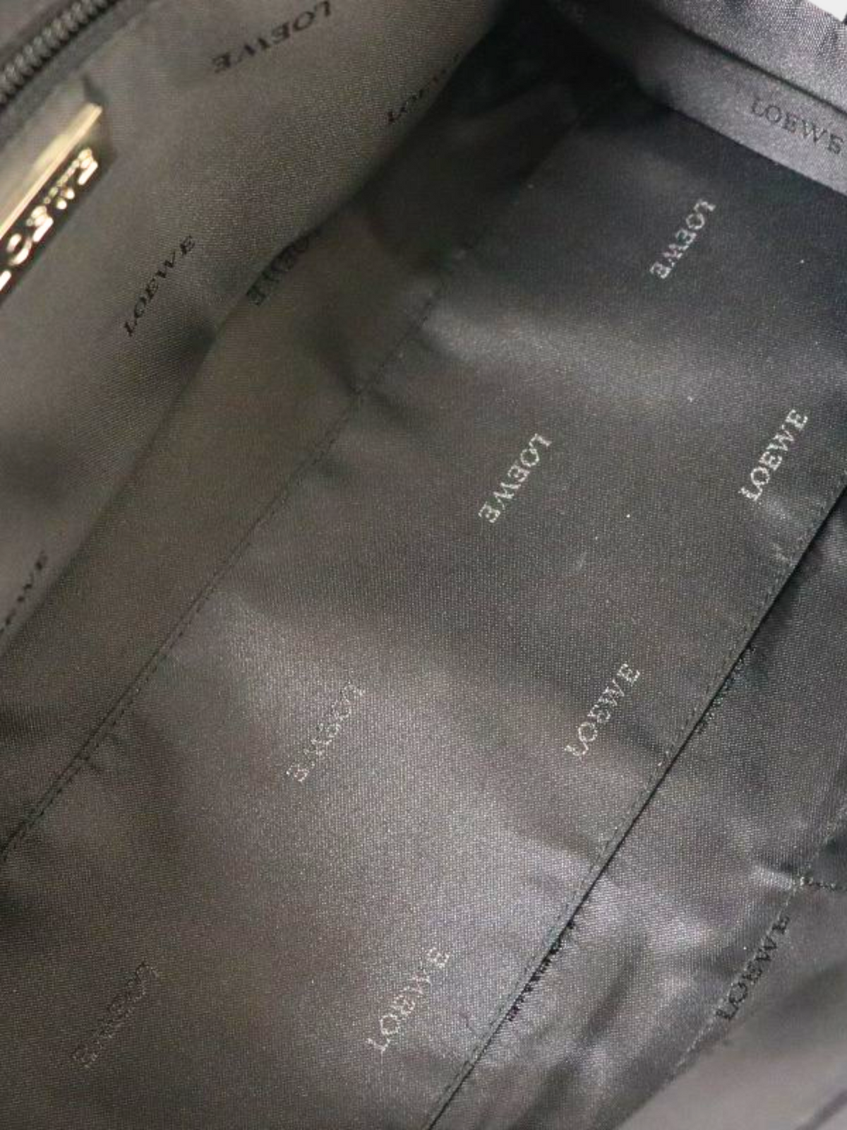 Loewe 2010s White Amazona 28 Bag