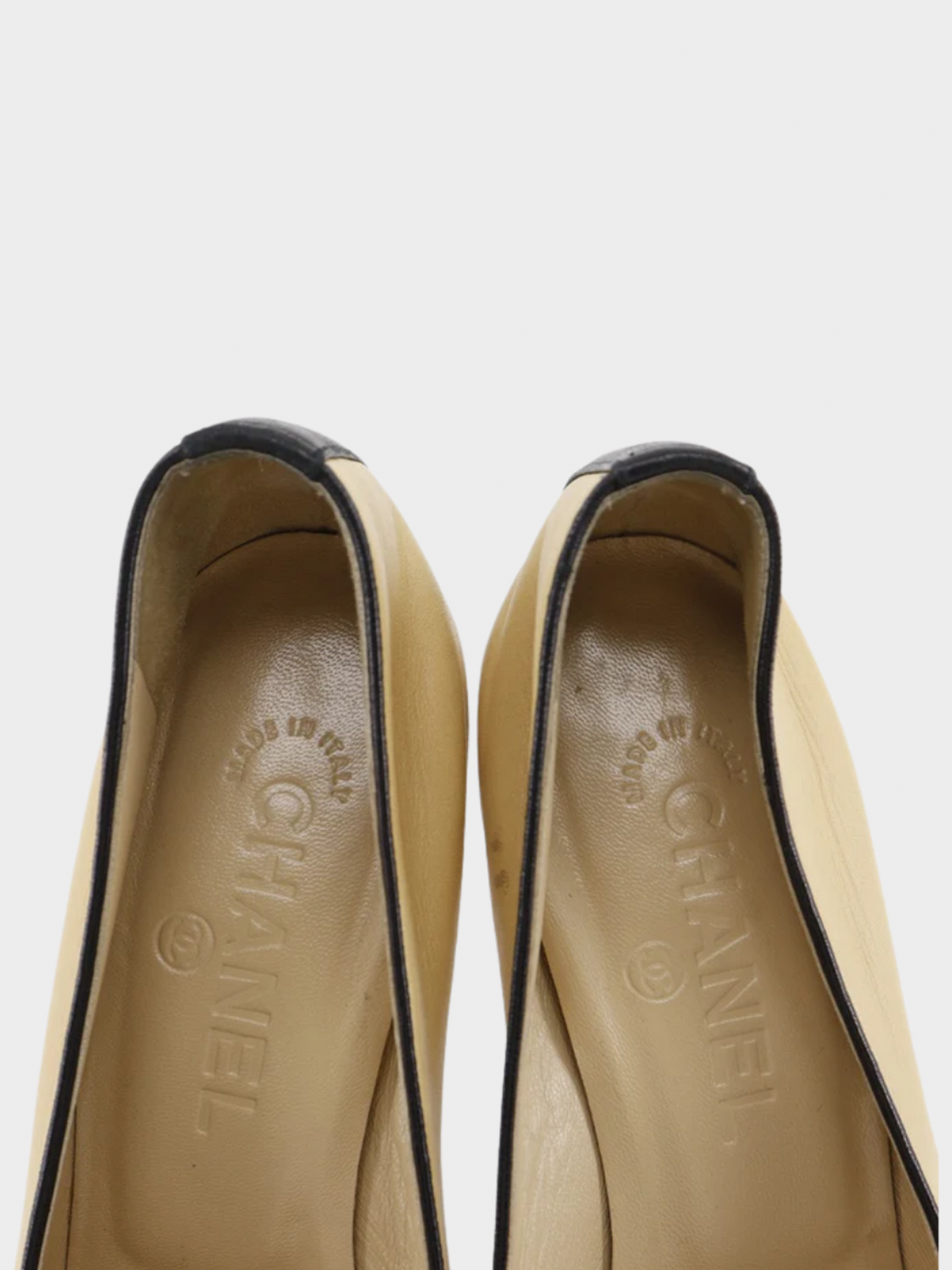 Chanel 2000s Coco Beige Ribbon Pumps