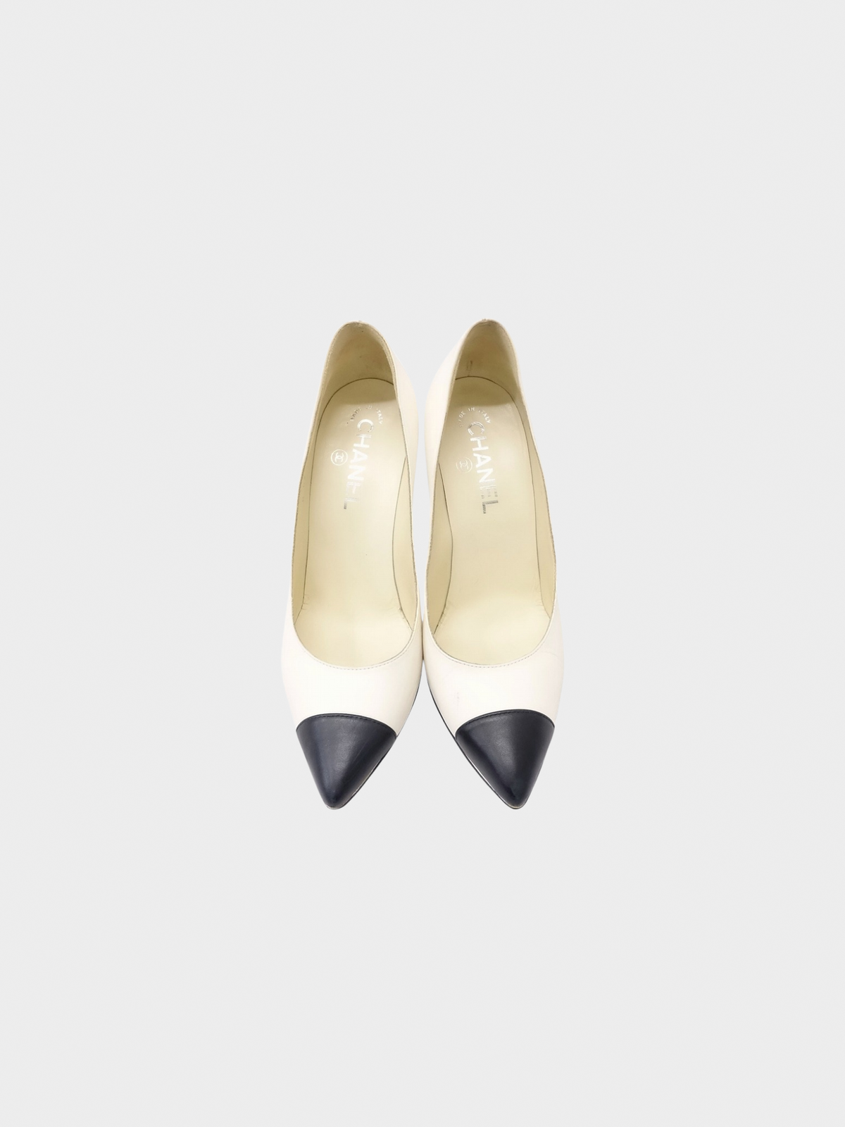 Chanel Cruise 2017 White Cap-Toe Knot Pumps