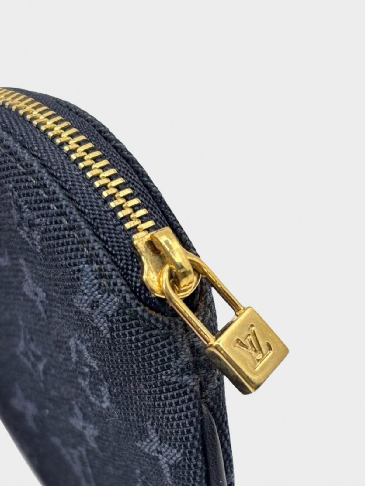 Louis Vuitton 2003 Monogram Denim Circle Bag Pouch
