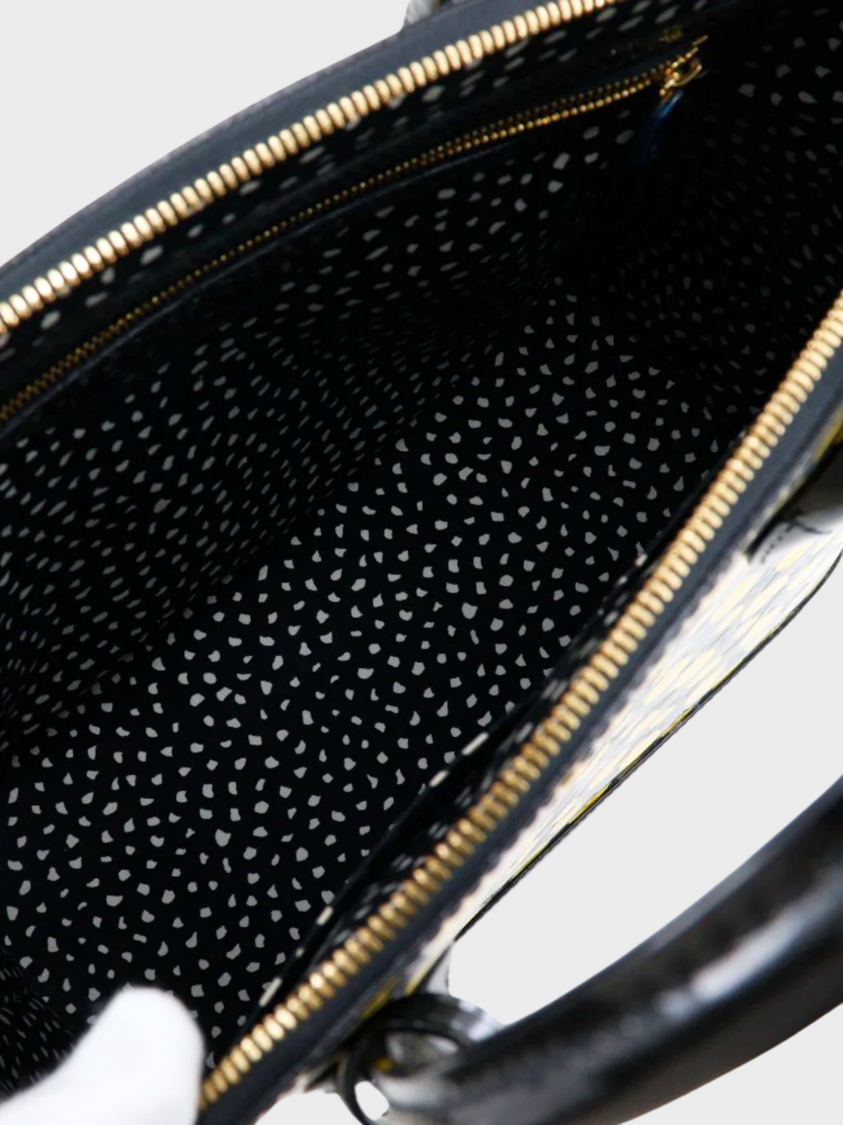 Louis Vuitton X Yayoi Kusama 2012 Monogram Vernis Dots Infinity Lockit MM Bag
