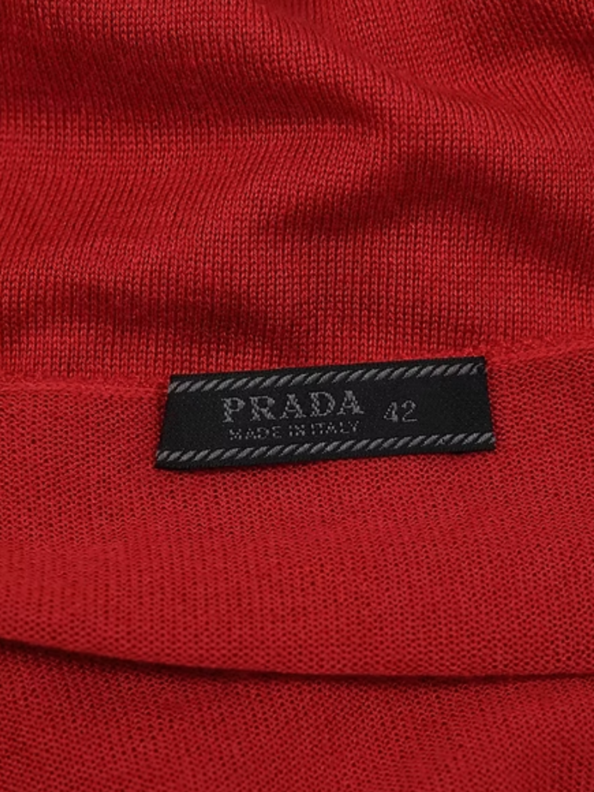Prada FW 2000 Red Three Quarter Sleeve Top